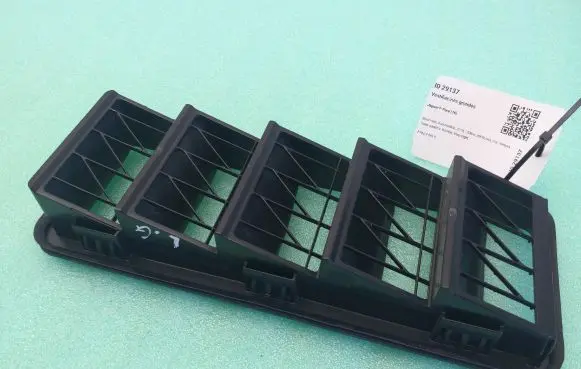 Jaguar F-Pace Quarter panel pressure vent GX63280B62AA