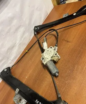 Mercedes-Benz CLK A209 C209 Rear door window regulator with motor A2308201042 D3652