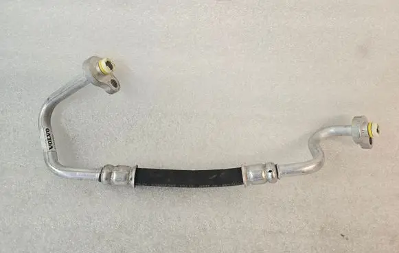 Volvo XC90 Air conditioning (A/C) pipe/hose 31390896