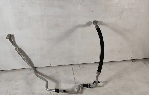 Skoda Superb B6 (3T) Air conditioning (A/C) pipe/hose 1K0820743FD