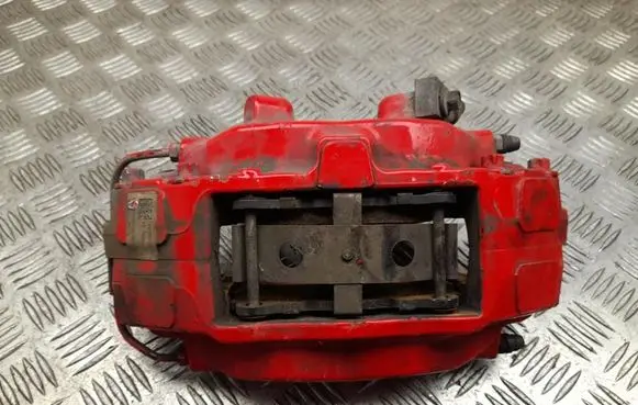 Front brake caliper