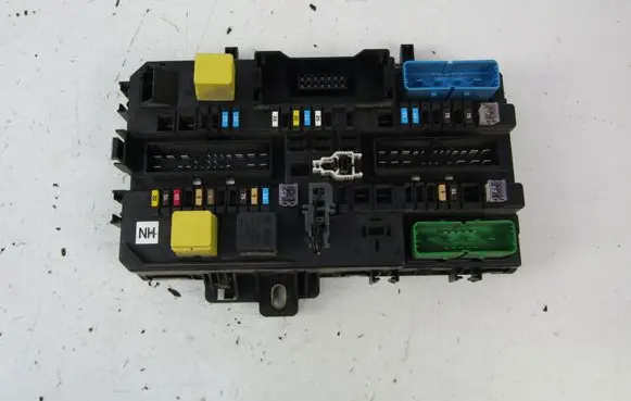 Opel Zafira B Fuse box set 