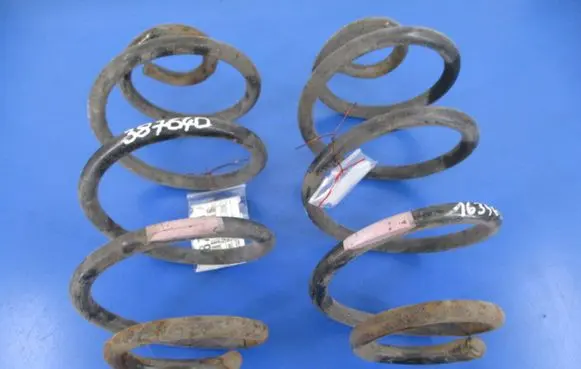 Nissan Note (E11) Rear coil spring