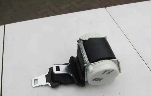 Ford C-MAX II Seat belt trim 34080124