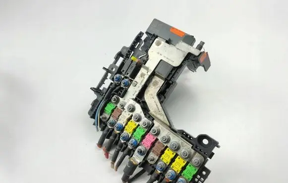 Citroen DS5 Positive wiring loom 9665878380