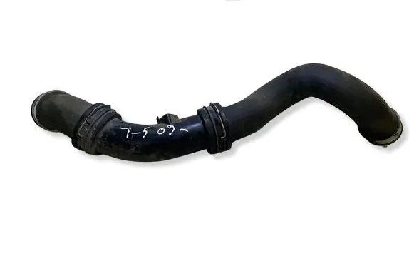 Volkswagen Transporter - Caravelle T5 Intercooler hose/pipe 7H0145955