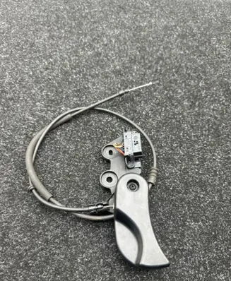 BMW 4 F32 F33 Engine bonnet/hood lock release cable 7221914 17365810 PA66GF30