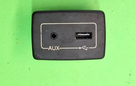 Ford Galaxy USB socket connector FT73562726504525