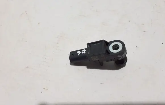 Chevrolet Silverado Airbag deployment crash/impact sensor 13525283