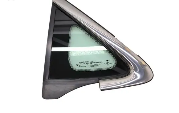 Chrysler Pacifica Front triangle window/glass 68227746AE 43R001229 E000218