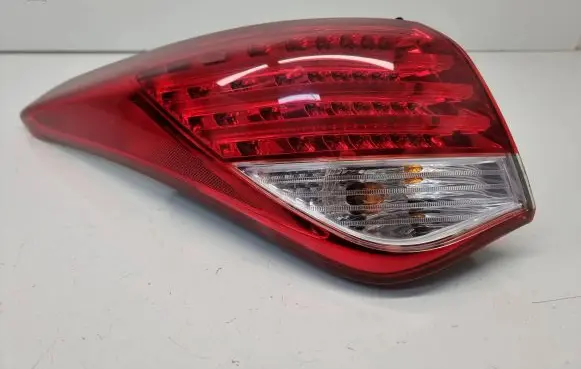 Hyundai i40 Rear/tail lights 924103Z3