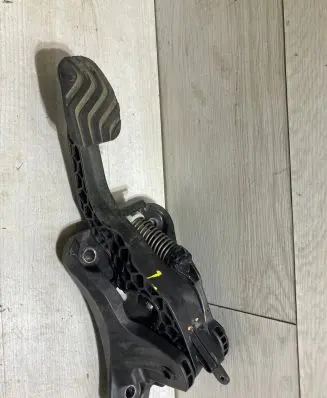 Clutch pedal