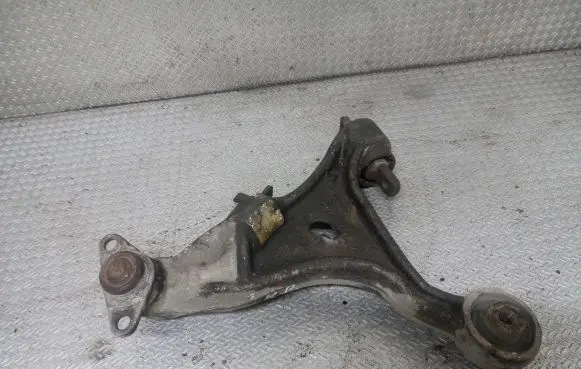Volvo S60 Front lower control arm/wishbone SV66200120