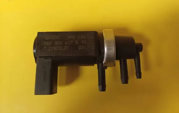 Audi A6 S6 C5 4B Turbo solenoid valve 059906627B
