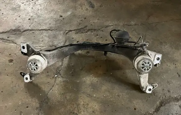 Porsche Cayenne (92A) Front subframe 7L8199207 7L8199131