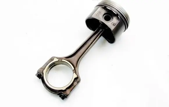 Fiat Punto Evo Piston with connecting rod 7063