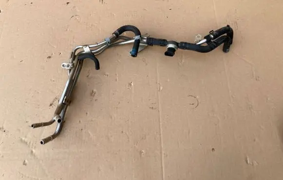 Audi A4 S4 B9 8W Fuel line/pipe/hose 05L201360J