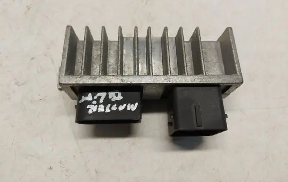 Renault Master III Glow plug pre-heat relay 271202380RAJLK01