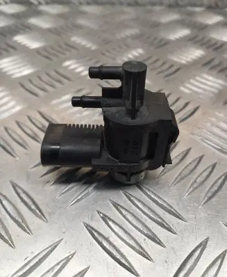 Audi A4 S4 B6 8E 8H Turbo solenoid valve 1J0906283C