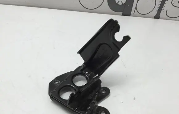 Mercedes-Benz Vito Viano W447 ABS pump bracket A0004314140