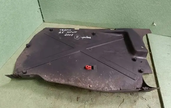 Renault Trafic II (X83) Engine splash shield/under tray 93857408