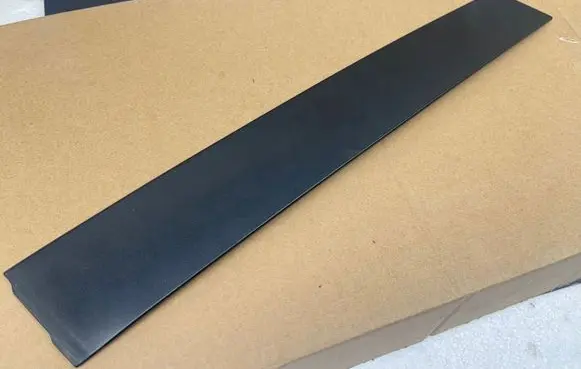 Toyota Prius (XW30) Front door glass trim molding 75756 75756LH590