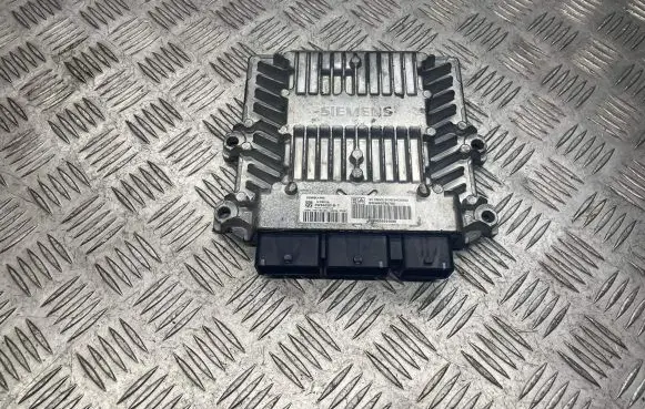 Peugeot 407 Engine control unit/module 9660780780 5WS40261BT 9655534080