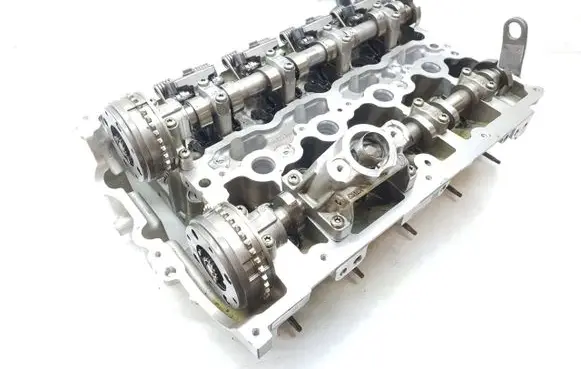 BMW 4 F36 Gran coupe Engine head 8743369