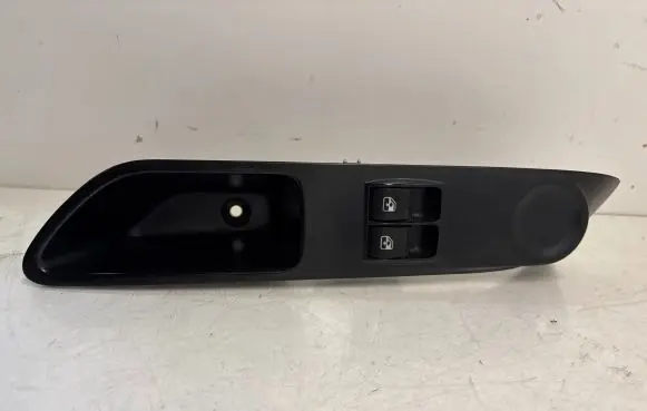 Iveco Daily 6th gen Electric window control switch 5801511729