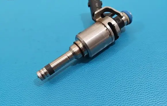 Hyundai Santa Fe Fuel injector 0261500309 IMPRK1565202