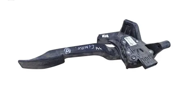 Opel Combo C Accelerator throttle pedal 9129423