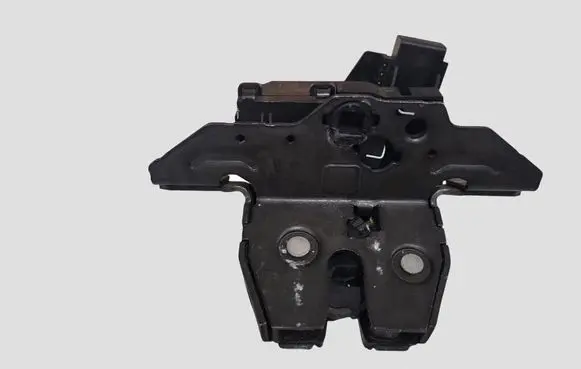 Opel Astra K Tailgate/trunk/boot lock/catch/latch