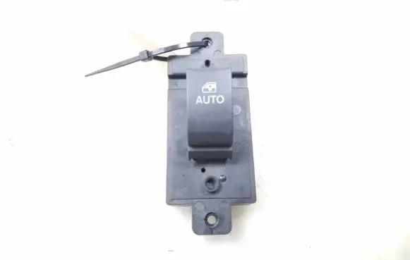 Opel Antara Electric window control switch