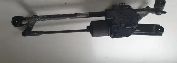 Volkswagen Golf VII Wiper motor