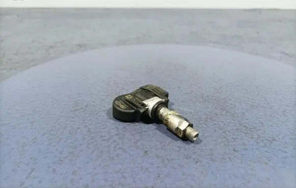 KIA Optima Tire pressure sensor 529331J000