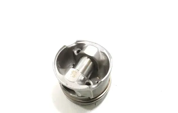 Audi A6 C7 Piston 