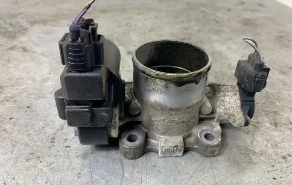 Toyota RAV 4 (XA30) Throttle valve 1923002010