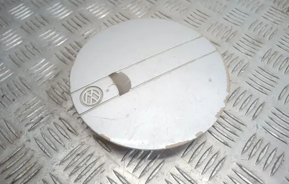 Volkswagen Golf II Original wheel cap 191601151B