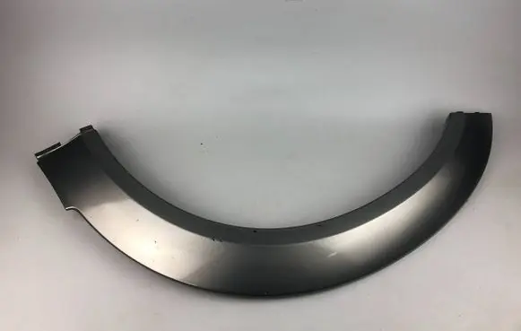 Subaru Outback Front arch trim 