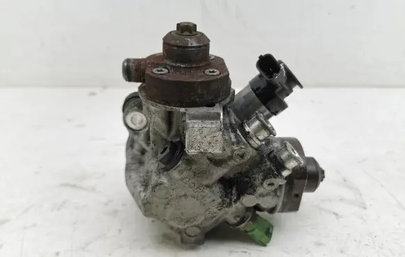 Volvo XC60 Fuel injection high pressure pump 0445010618 31272896