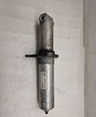Audi A8 S8 D2 4D Rear bumper shock impact absorber/damper 4D0807357A