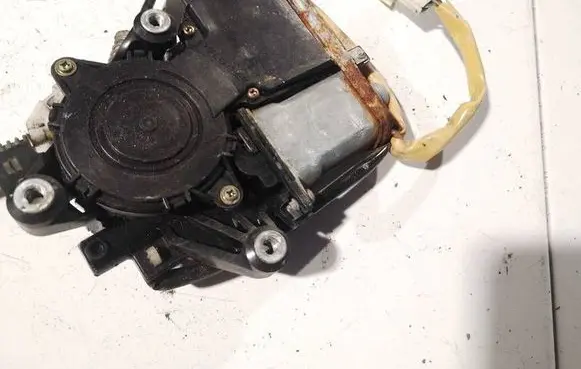 Mitsubishi Galant Front door window regulator motor mr280665 062020-0084