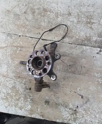 Mercedes-Benz A W169 Front wheel hub
