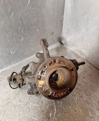 Renault Master III Front wheel hub 074K