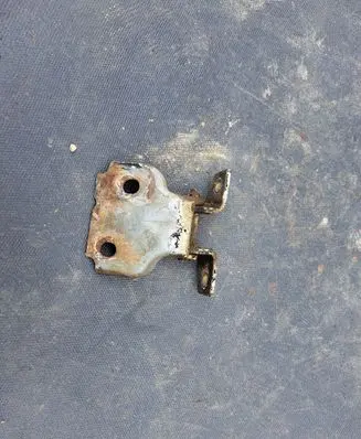 Suzuki Vitara (ET/TA) Front door upper hinge