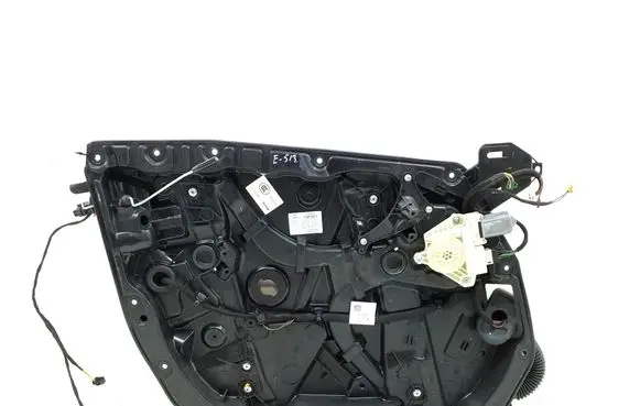 Mercedes-Benz GLC C253 Front door window regulator with motor
