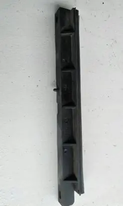 Nissan X-Trail T32 Engine compartment rubber 658104LC0AB1