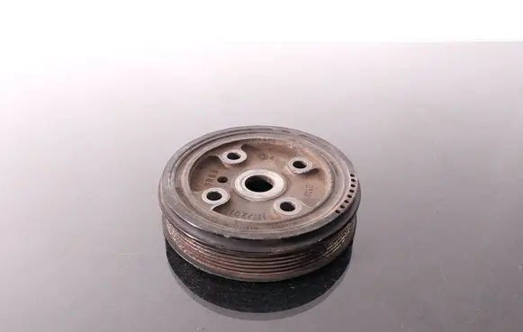 Volvo S60 Crankshaft pulley 30731865