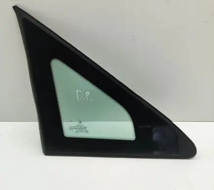 Mercedes-Benz Vito Viano W639 Front door vent window glass four-door A6396736605