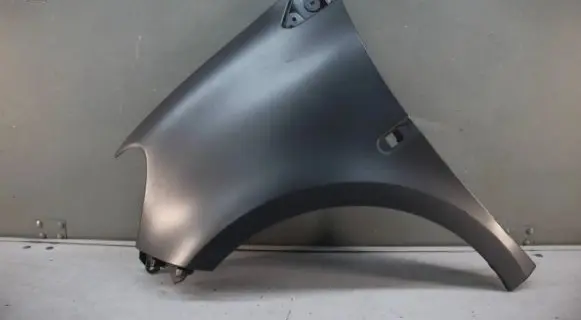 Smart ForTwo III C453 Fender mounting bracket